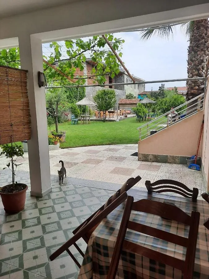 Shtepi Pushimi Apartment Durres Albania